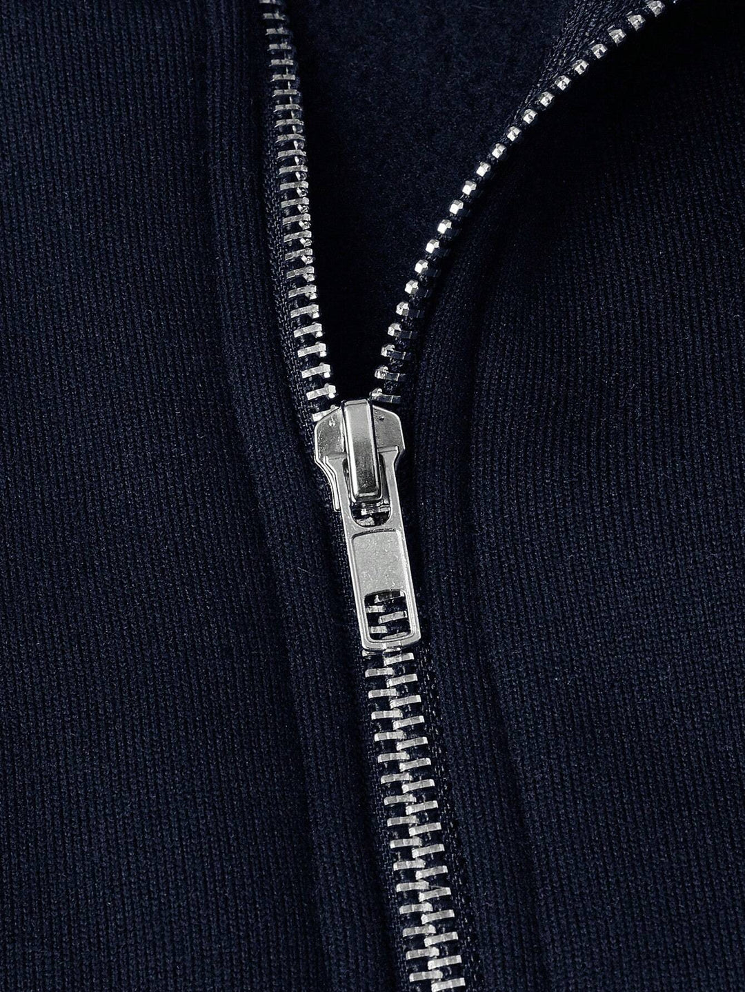 Kelvin | Eleganter Zip-Hochkragenpullover