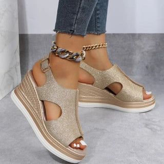 Maeve - Entspannte Keilsandalen