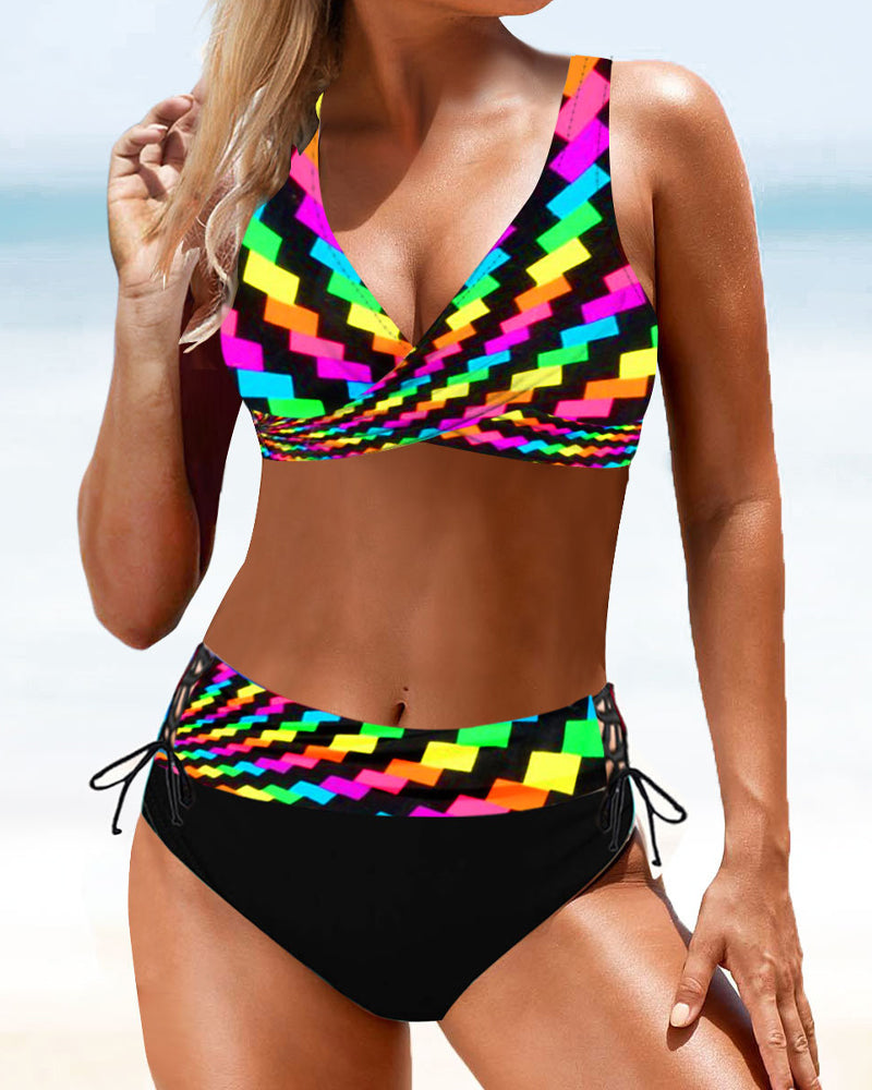 Eva - Fröhlicher Bunter Bikini