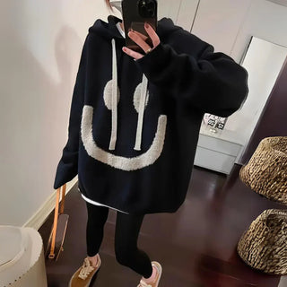 Joy | Hoodie mit lächelndem Gesicht-Design