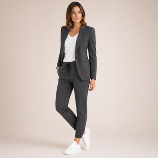 Eva™ | Lässiges Anzug-Set mit sportlichem Akzent