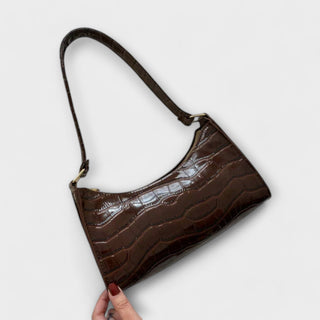 Olivia - Glänzende Veganlederhandtasche