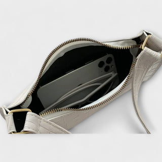 Olivia - Glänzende Veganlederhandtasche