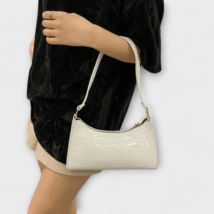 Olivia - Glänzende Veganlederhandtasche