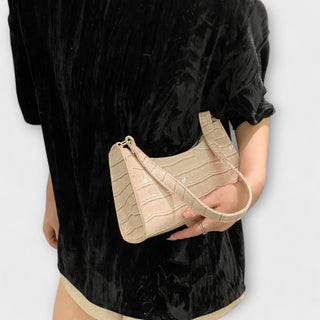 Olivia - Glänzende Veganlederhandtasche