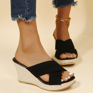 Carla - Entspannte Keil-Sandalen