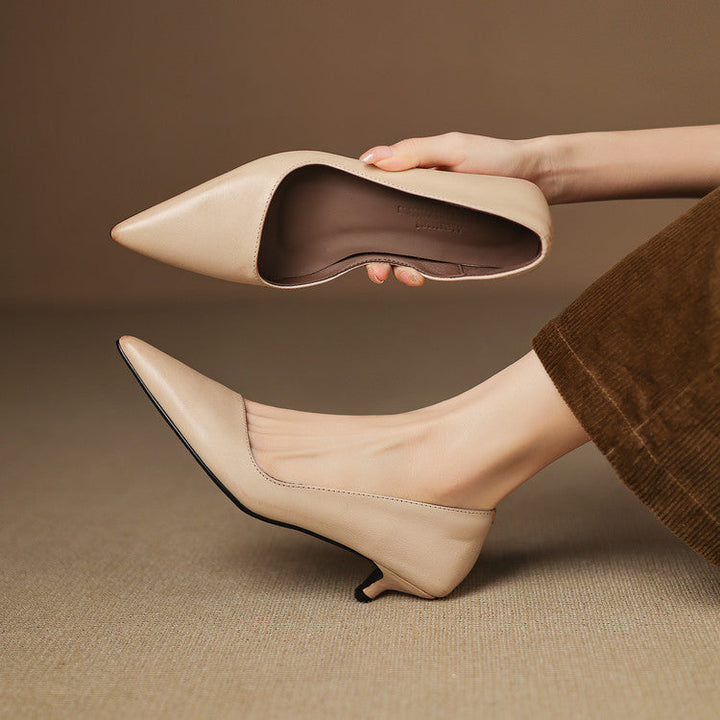 Orlisse Veganleder Kitten Heel Pumps