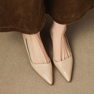 Orlisse Veganleder Kitten Heel Pumps