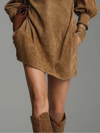 Normie | Kurzes Kleid mit Stehkragen